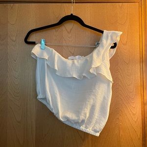 One shoulder ASTR ruffle top size M